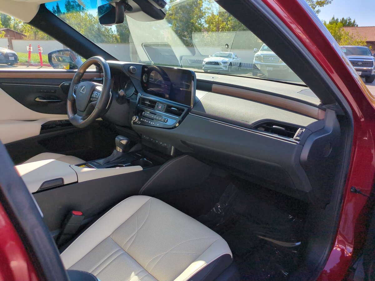 Used 2023 Lexus ES 350 Ultra Luxury w/ Accessory Package (Z1) FWD image 29