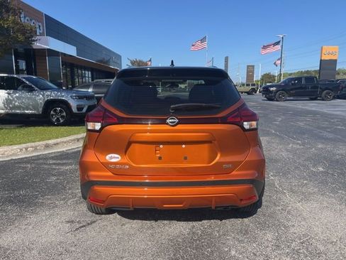 Used 2023 Nissan Kicks SR w/ SR Premium Package FWD image 21