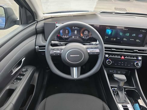 New 2026 Hyundai Tucson SEL image 12