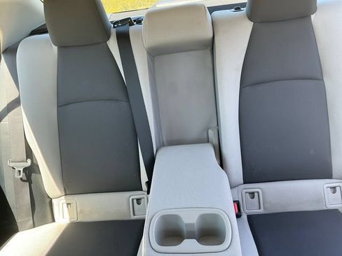Used 2024 Toyota Corolla LE FWD image 31