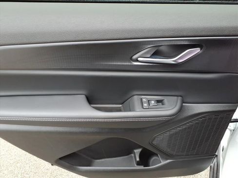 New 2025 Jeep Grand Cherokee L Altitude image 35