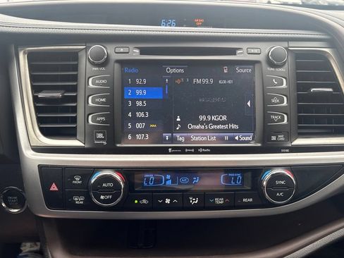 Used 2018 Toyota Highlander Limited w/ Protection Package #3 AWD/4WD image 21