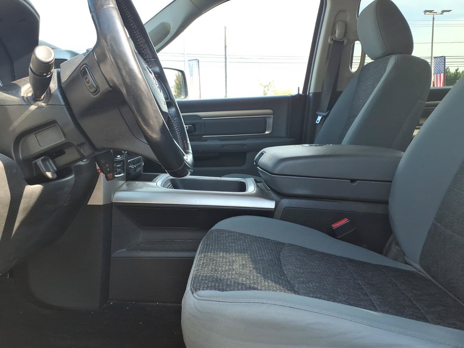 Used 2019 RAM 1500 Big Horn AWD/4WD image 17