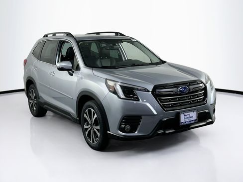 Used 2023 Subaru Forester Limited AWD/4WD image 3