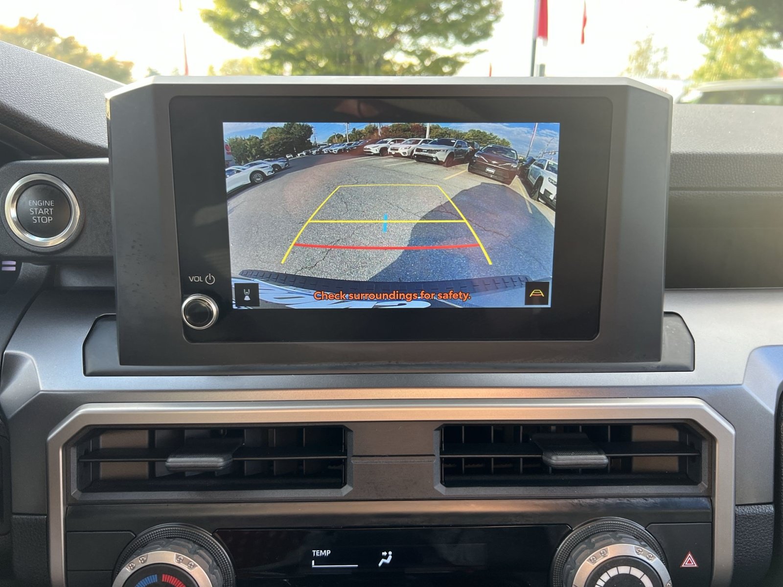 Used 2025 Toyota 4Runner SR5 AWD/4WD image 18