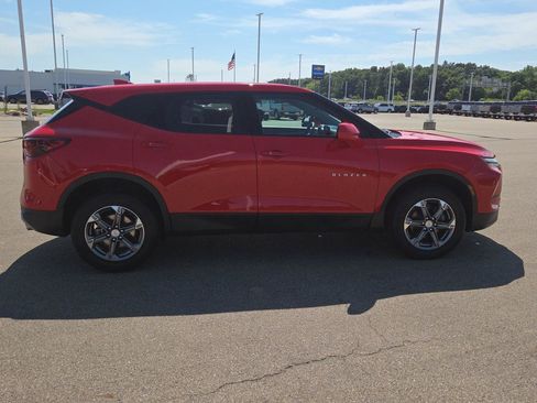 Used 2024 Chevrolet Blazer LT FWD image 7