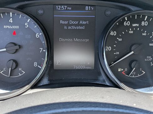 Used 2020 Nissan Rogue SV FWD image 28