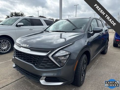 Certified 2023 Kia Sportage LX image 2