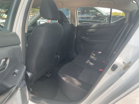 Used 2025 Nissan Sentra SV FWD image 10