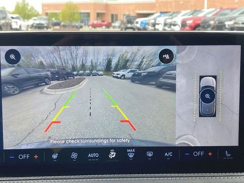 Used 2023 Lincoln Corsair AWD w/ Equipment Group 101A image 15