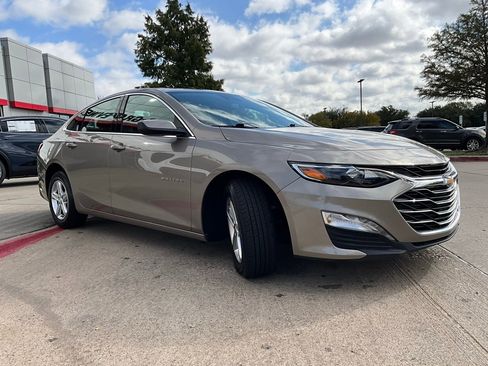 Used 2024 Chevrolet Malibu LT image 5