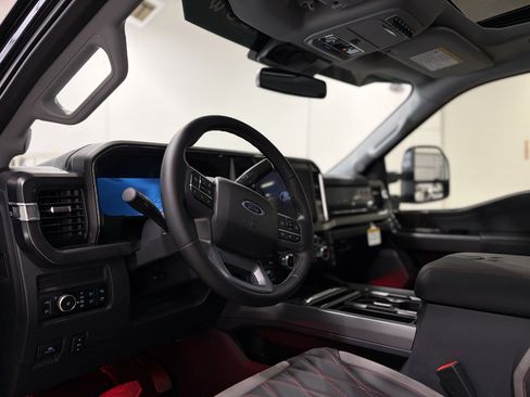 New 2026 Ford F250 Lariat w/ Black Appearance Package AWD/4WD image 22