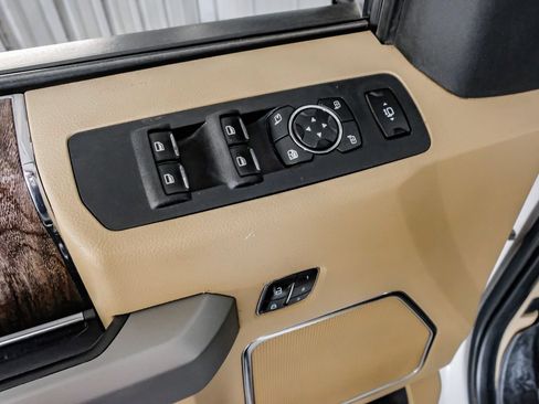 Used 2019 Ford F250 Lariat w/ Lariat Ultimate Package AWD/4WD image 45