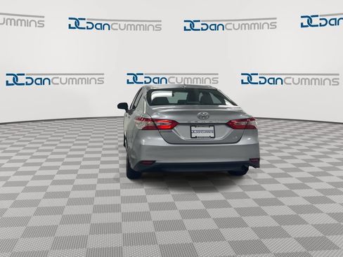 Used 2020 Toyota Camry LE w/ Convenience Package FWD image 7