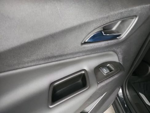 Used 2023 Chevrolet Equinox LT image 25
