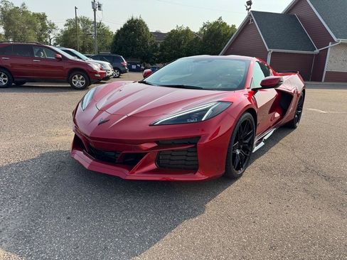 Used 2024 Chevrolet Corvette Z06 RWD image 11