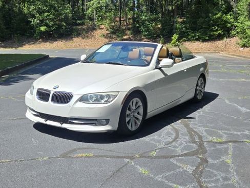 Used 2013 BMW 328i Convertible RWD image 1