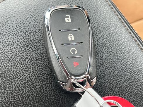 Used 2017 Chevrolet Volt Premier w/ Driver Confidence II Package image 28