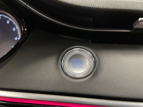 Used 2023 Genesis GV70 2.5T Advanced w/ Advanced Package image 29