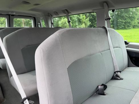 Used 2012 Ford E-350 and Econoline 350 XLT RWD image 11