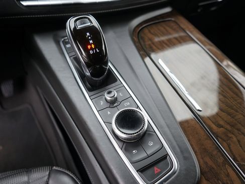 Used 2021 Cadillac Escalade Premium Luxury Platinum image 25