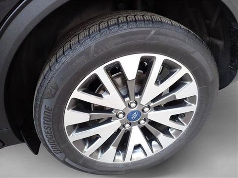 Used 2020 Ford Escape Titanium AWD/4WD image 7