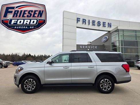 Used 2024 Ford Expedition Max XLT AWD/4WD image 4