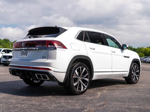 Used 2026 Volkswagen Atlas Cross Sport SEL Premium R-Line AWD/4WD image 11