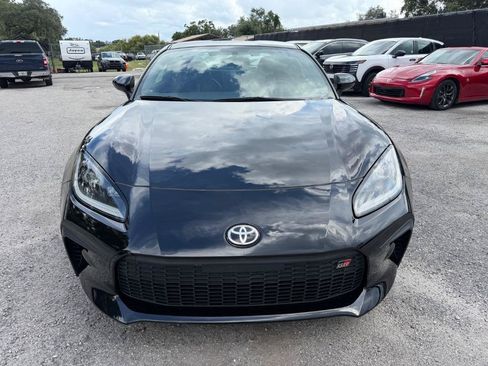 Used 2022 Toyota GR86 Premium RWD image 2