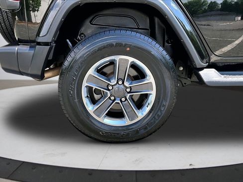 Certified 2022 Jeep Wrangler Unlimited Sahara w/ Cold Weather Group AWD/4WD image 35