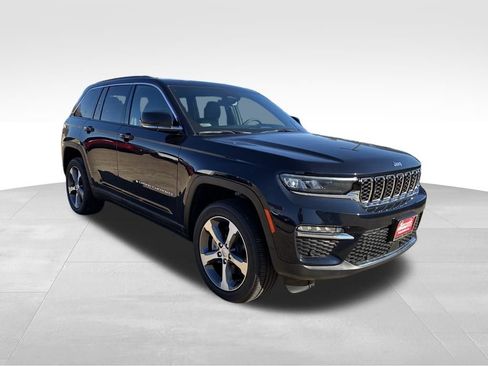 New 2024 Jeep Grand Cherokee Limited 4xe w/ Luxury Tech Group II image 14