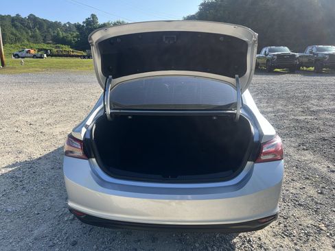 Used 2020 Chevrolet Malibu LT FWD image 25