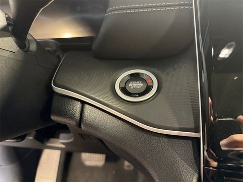 New 2025 Jeep Grand Cherokee Laredo X w/ Luxury Tech Group I image 29