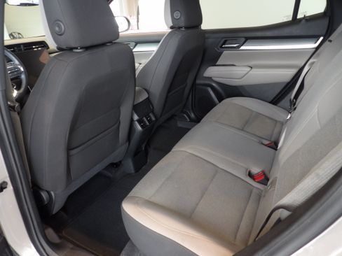 Used 2025 GMC Terrain Elevation AWD/4WD image 17