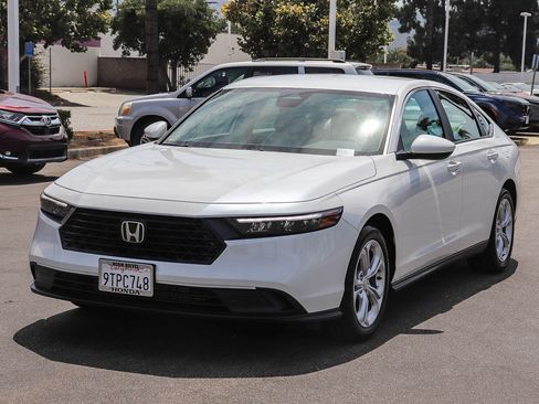Used 2025 Honda Accord LX image 3