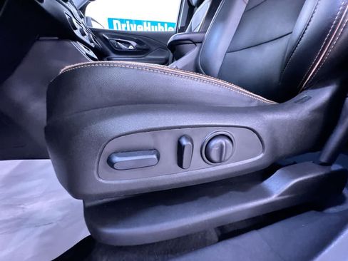 Used 2024 GMC Terrain AT4 AWD/4WD image 13