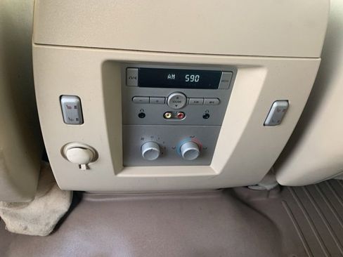 Used 2009 Lincoln Navigator 4WD image 13