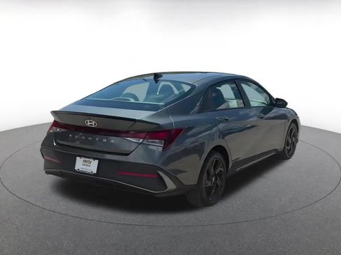 Used 2026 Hyundai Elantra Sport FWD image 11
