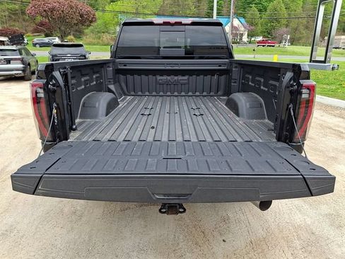 Used 2025 GMC Sierra 3500 AT4 AWD/4WD image 28