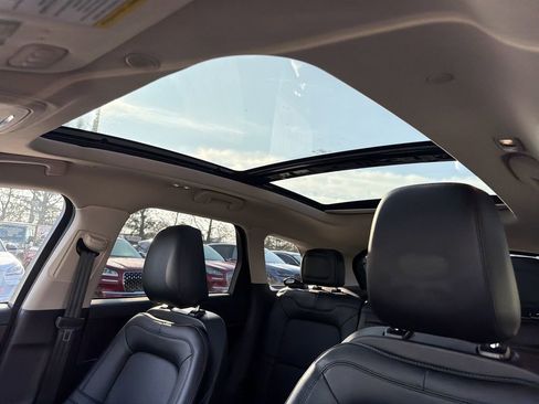 Certified 2023 Lincoln Corsair AWD w/ Equipment Group 101A image 28