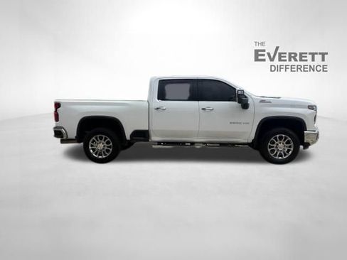 Used 2024 Chevrolet Silverado 2500 LTZ w/ LTZ Convenience Package AWD/4WD image 8