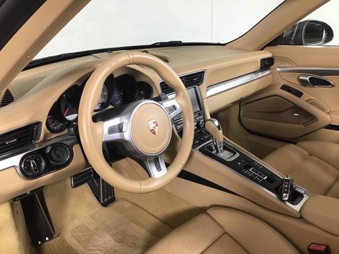 Certified 2015 Porsche 911 Carrera 4S AWD/4WD image 4
