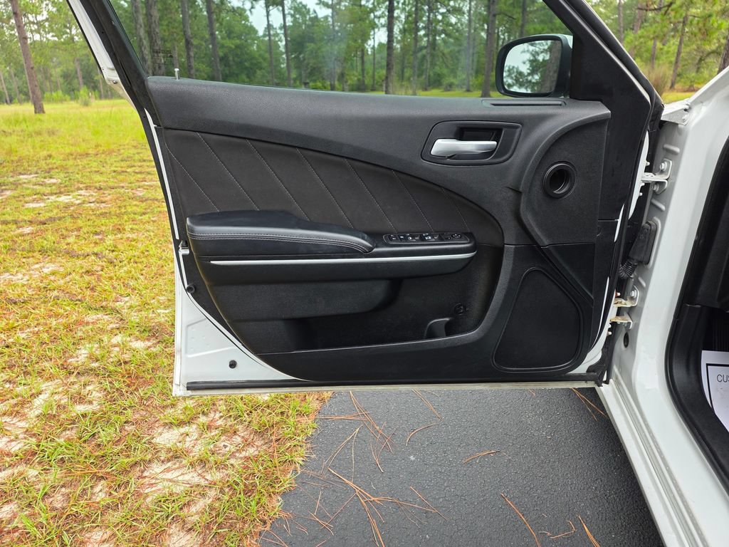 Used 2022 Dodge Charger SXT RWD image 11