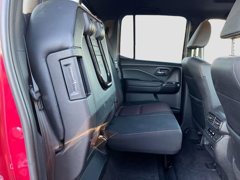 Used 2025 Honda Ridgeline Black Edition image 28