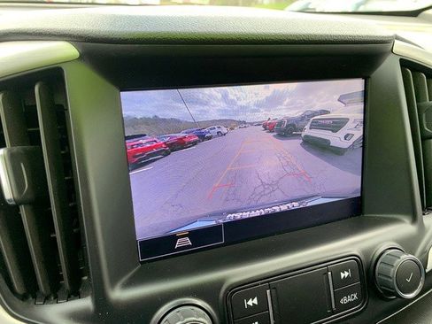 Used 2022 GMC Terrain SLE w/ Driver Convenience Package AWD/4WD image 30
