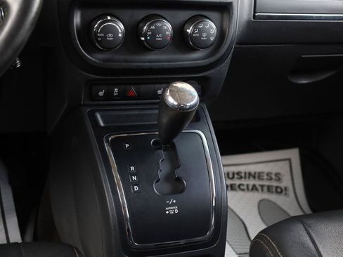 Used 2016 Jeep Patriot High Altitude AWD/4WD image 31