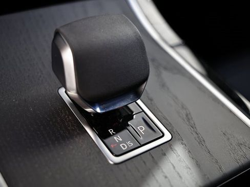 New 2026 Land Rover Range Rover Velar Dynamic SE image 45