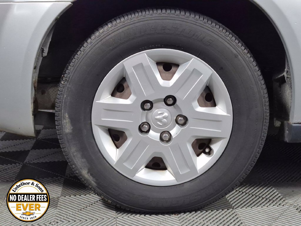 Used 2008 Dodge Grand Caravan SE FWD image 25