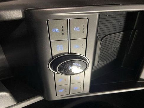 New 2024 Hyundai Kona Limited image 21