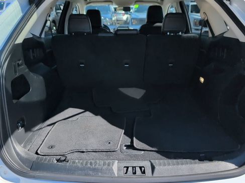 Used 2024 Ford Edge SEL image 12